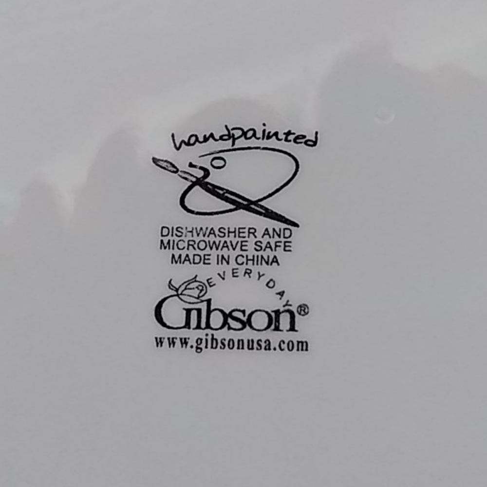 Set of 4. -8 inch plates 🍽️ - Picture 5 of 5